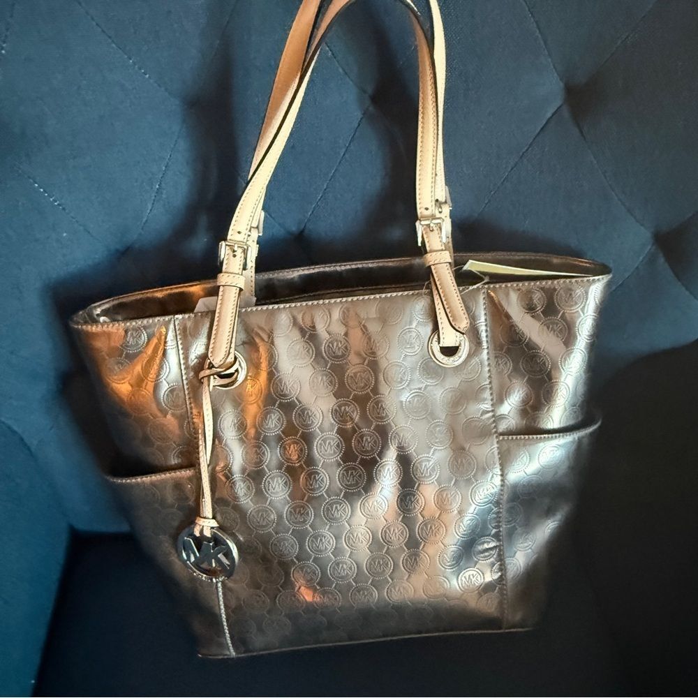 NWT Michael Kors Light Tan Leather Satchel